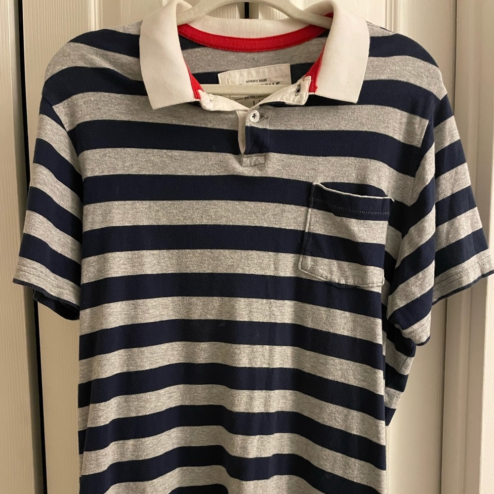 Aeropostale Men’s Large blue and gray striped polo